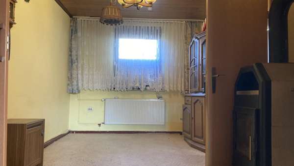kleines Wohnzimmer - Einfamilienhaus in 14656 Brieselang mit 140m² kaufen