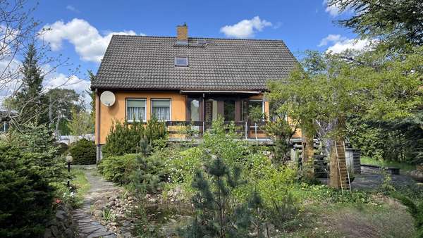 Blickaus dem Garten - Einfamilienhaus in 15711 Königs Wusterhausen mit 153m² kaufen
