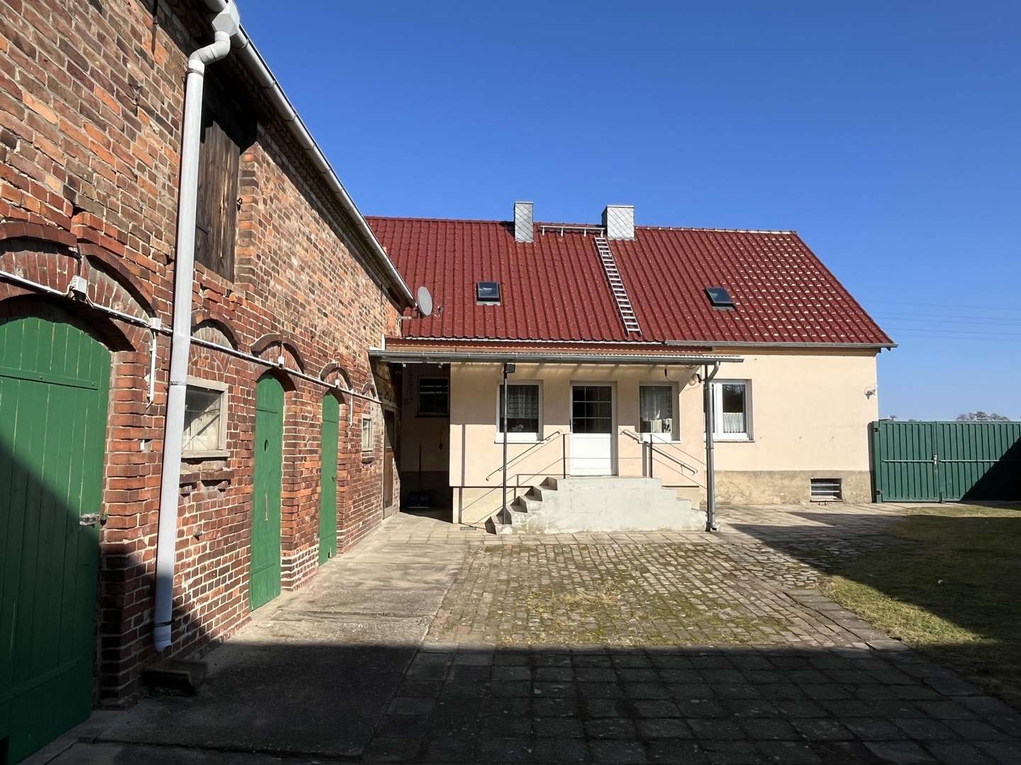 Hofansicht Wohnhaus