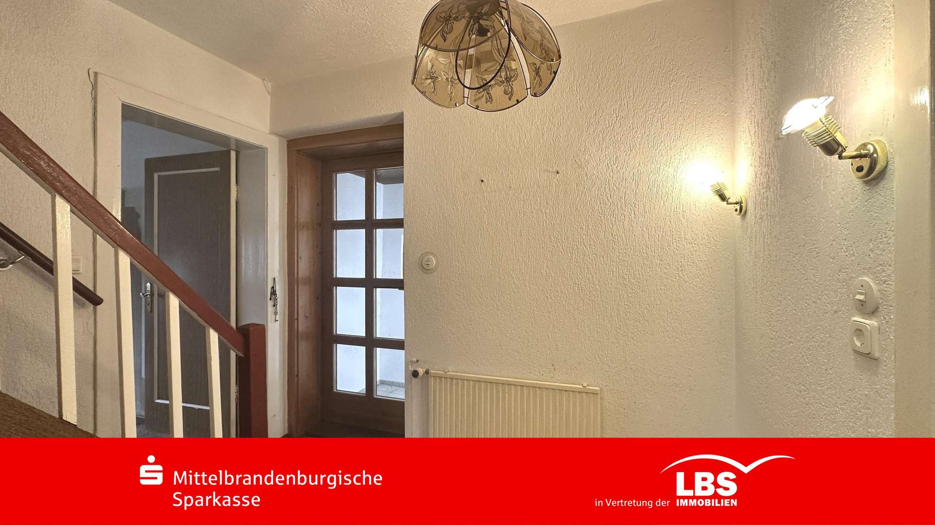 Flur - Doppelhaushälfte in 14612 Falkensee mit 75m² kaufen