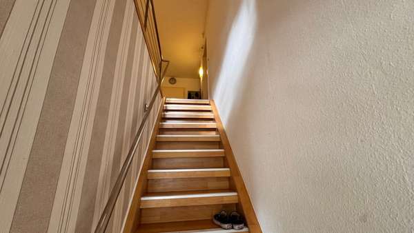 Treppe ins OG Treppe ins OG - Einfamilienhaus in 16792 Zehdenick mit 216m² kaufen
