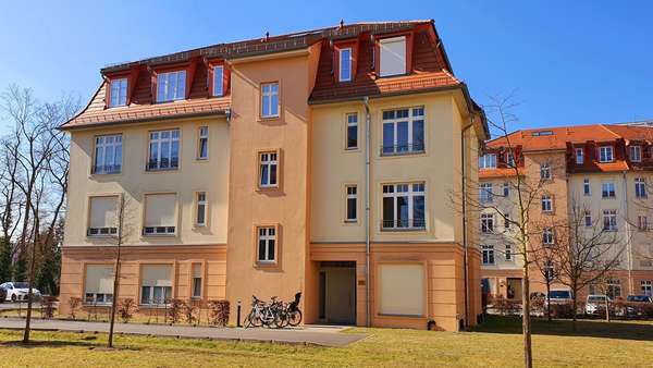 Außenansicht Außenansicht - Erdgeschosswohnung in 14480 Potsdam mit 100m² kaufen