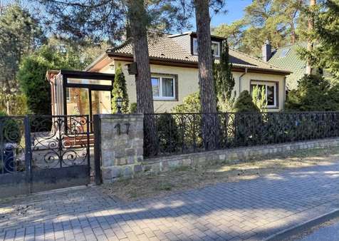 Der Eingangsbereich - Einfamilienhaus in 15366 Hoppegarten mit 107m² kaufen