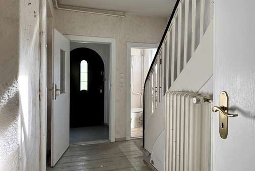 Eingangsbereich & Gäste-WC - Doppelhaushälfte in 14480 Potsdam mit 93m² kaufen