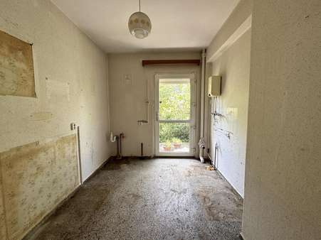 Küche mit Zugang zur Terrasse - Doppelhaushälfte in 14480 Potsdam mit 93m² kaufen