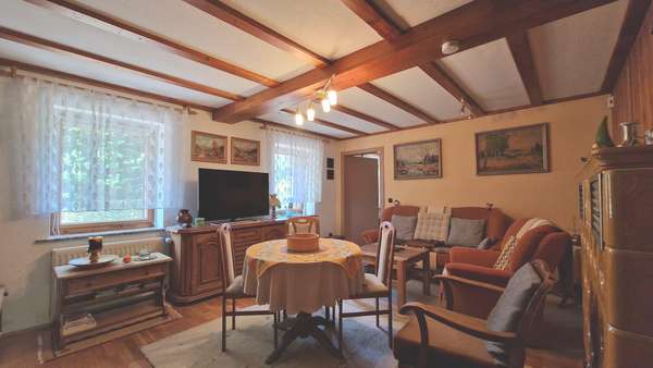 Wohnzimmer - Einfamilienhaus in 14532 Stahnsdorf mit 56m² kaufen