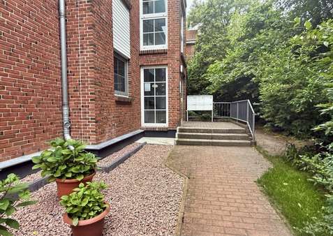 Schöner Zugangsbereich - Maisonette-Wohnung in 15745 Wildau mit 87m² kaufen