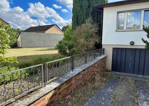 Zufahrt zur Tiefgarage Zufahrt zur Tiefgarage - Einfamilienhaus in 15749 Mittenwalde mit 110m² kaufen