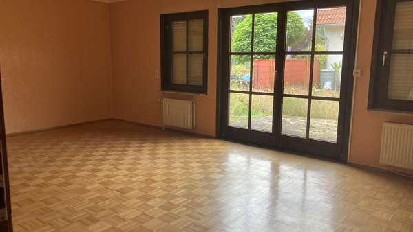 Wohnzimmer - Einfamilienhaus in 16727 Oberkrämer mit 130m² kaufen