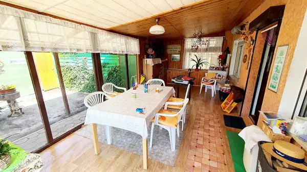 Ferienhaus auf Baugrundstück in Briest