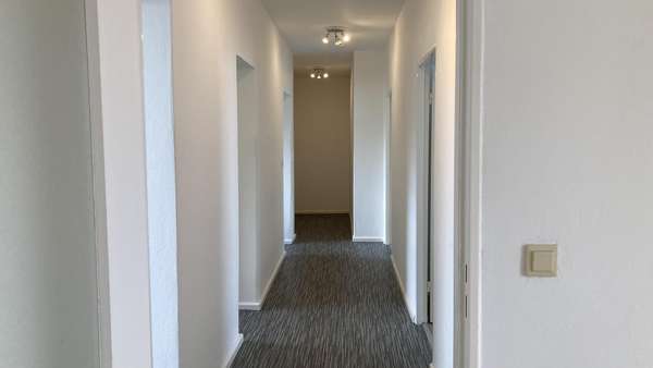 Flur Flur - Etagenwohnung in 13409 Berlin mit 80m² kaufen