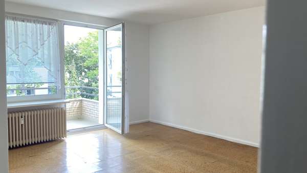 Wohnzimmer Wohnzimmer - Etagenwohnung in 13409 Berlin mit 80m² kaufen