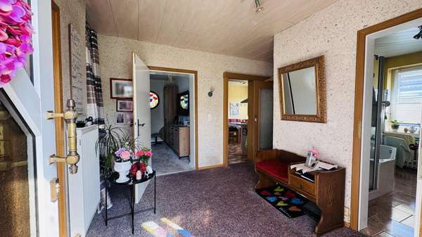 Flur Flur - Einfamilienhaus in 14770 Brandenburg mit 85m² kaufen