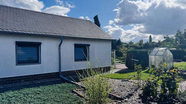 Außenansicht Außenansicht - Doppelhaushälfte in 14770 Brandenburg mit 80m² kaufen