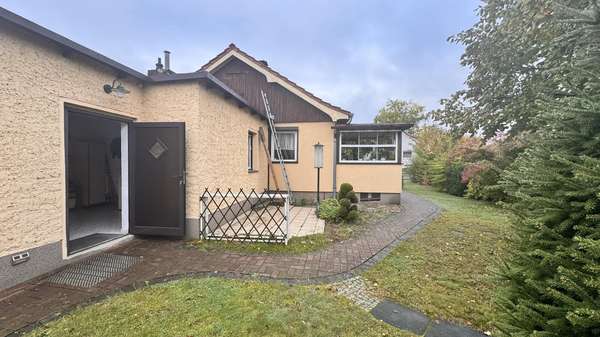 Außenansicht - Einfamilienhaus in 16727 Velten mit 65m² kaufen