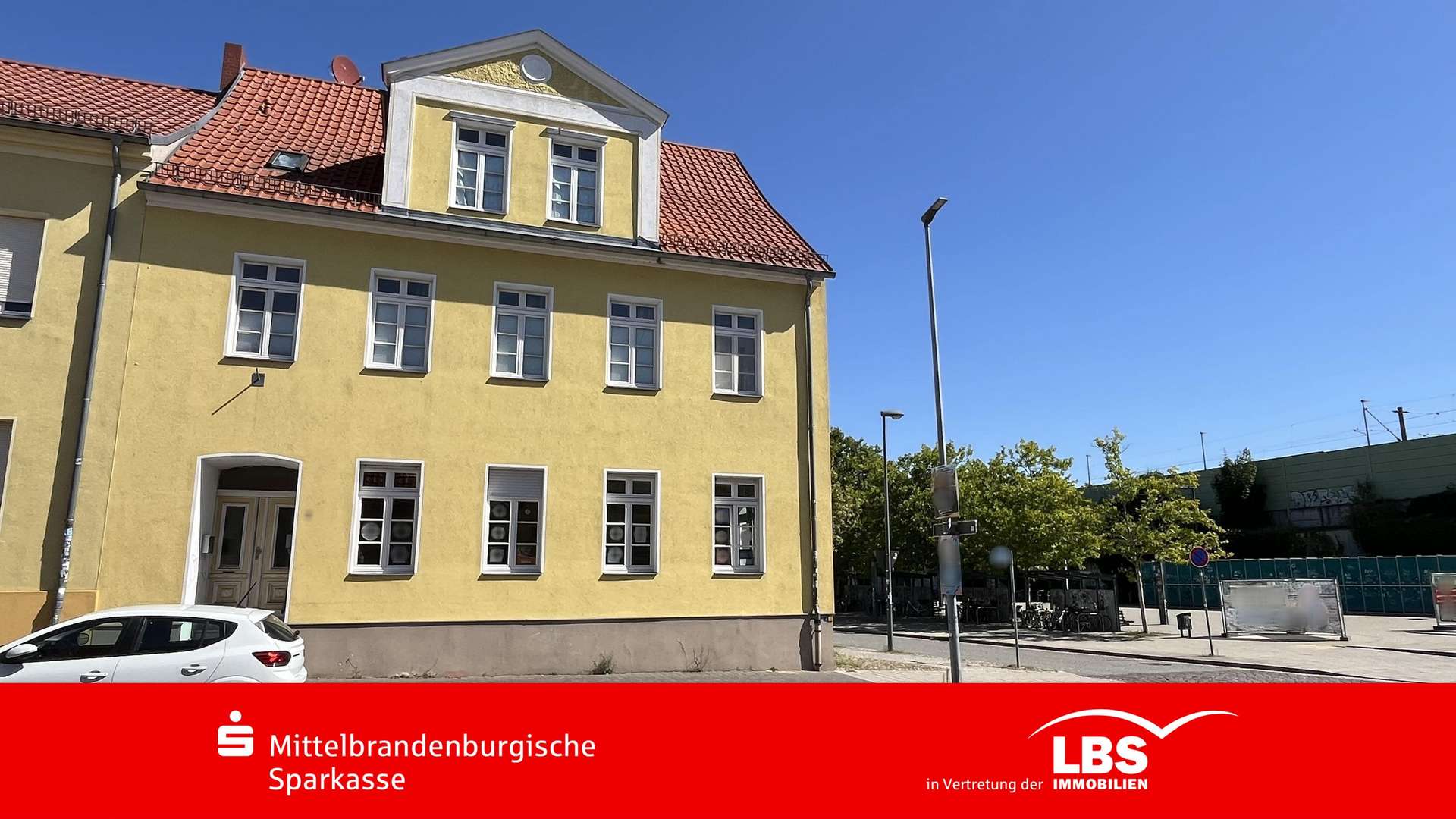 Ansicht Wohnhaus - Mehrfamilienhaus in 14943 Luckenwalde mit 180m² kaufen