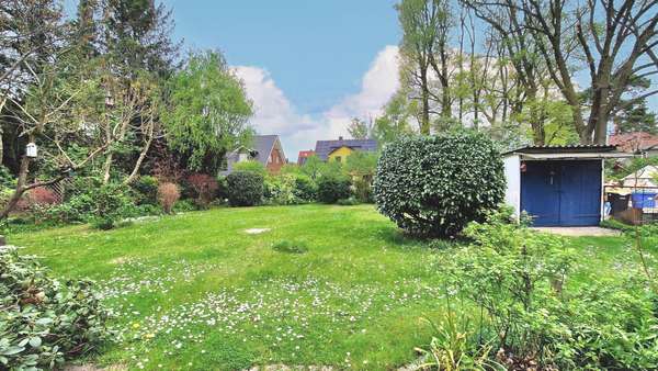 Blick in den Garten - Einfamilienhaus in 14513 Teltow mit 167m² kaufen