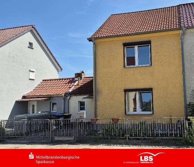 Straßenansicht - Doppelhaushälfte in 16515 Oranienburg mit 90m² kaufen