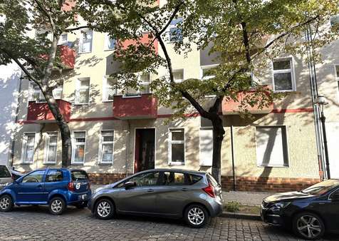 Hausansicht - Mehrfamilienhaus in 12051 Berlin mit 732m² als Kapitalanlage kaufen