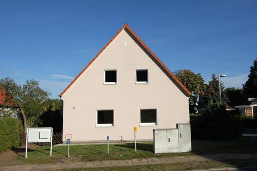 Aussenansicht - Einfamilienhaus in 15806 Zossen mit 154m² kaufen