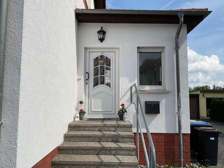 Hauseingang - Einfamilienhaus in 14712 Rathenow mit 150m² kaufen