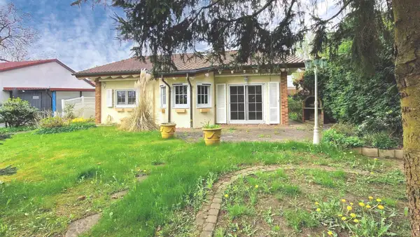 Kleines Haus in ruhiger Lage