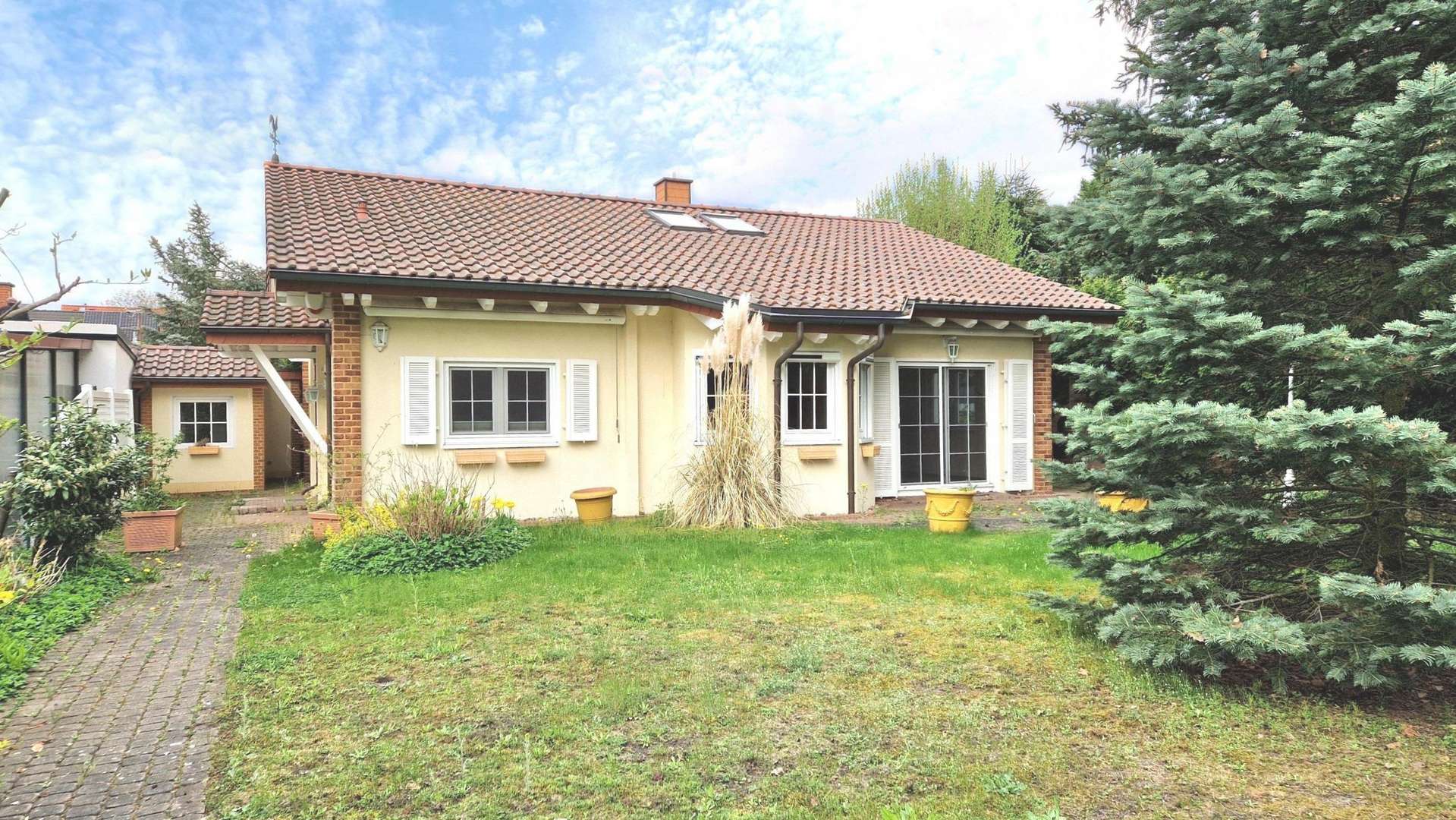 Ansicht - Einfamilienhaus in 14513 Teltow mit 105m² kaufen