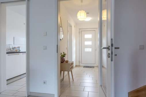 Beispielfoto Eingangsbereich Beispielfoto Eingangsbereich - Reihenmittelhaus in 14469 Potsdam mit 130m² kaufen