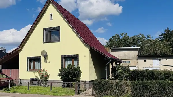 Schönes Zuhause auf großem Grundstück
