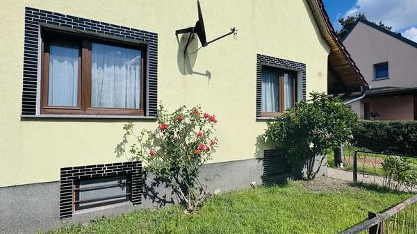 Vorgarten - Einfamilienhaus in 14776 Brandenburg mit 87m² kaufen