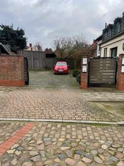 Auffahrt - Mehrfamilienhaus in 16945 Meyenburg mit 237m² kaufen