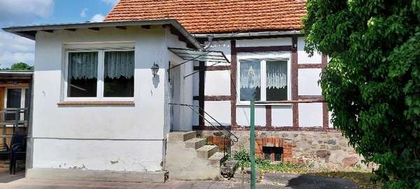Hofseite - Einfamilienhaus in 19309 Lenzen mit 100m² kaufen