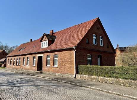 null - Zweifamilienhaus in 16928 Groß Pankow mit 400m² kaufen