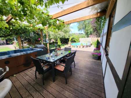 Terrasse Terrasse - Einfamilienhaus in 16833 Königshorst mit 270m² kaufen