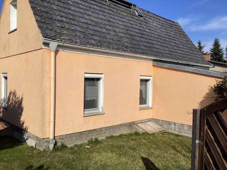 Seitenansicht rechts - Einfamilienhaus in 16356 Werneuchen mit 90m² kaufen