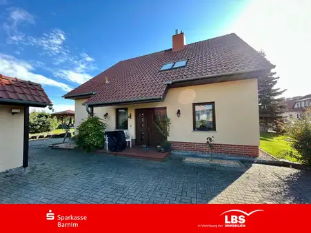 TOP | Einfamilienhaus mit Sauna und großem Garten!