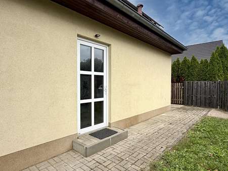 Hauseingang Hauseingang - Einfamilienhaus in 13127 Berlin mit 110m² kaufen