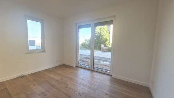 Zimmer Zimmer - Erdgeschosswohnung in 15299 Müllrose mit 68m² kaufen