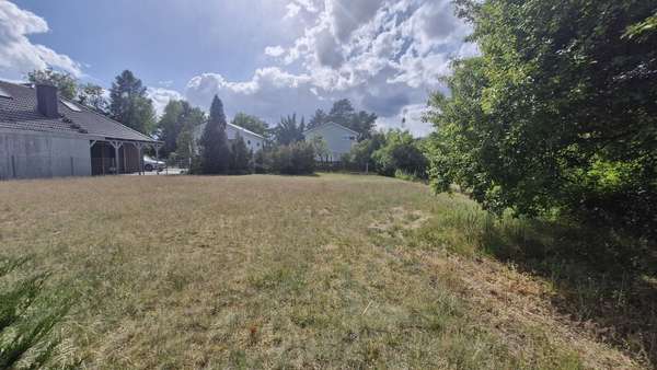Grundstücksansicht 2 - Grundstück in 15537 Grünheide mit 1000m² kaufen