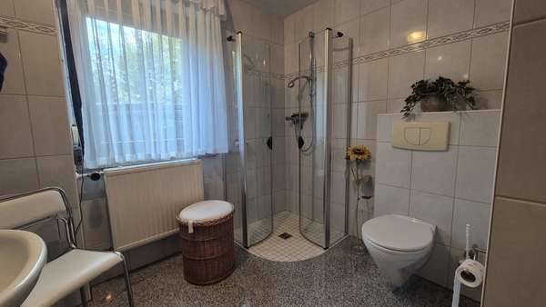 Badezimmer Erdgeschoss - Reihenendhaus in 15234 Frankfurt mit 151m² kaufen