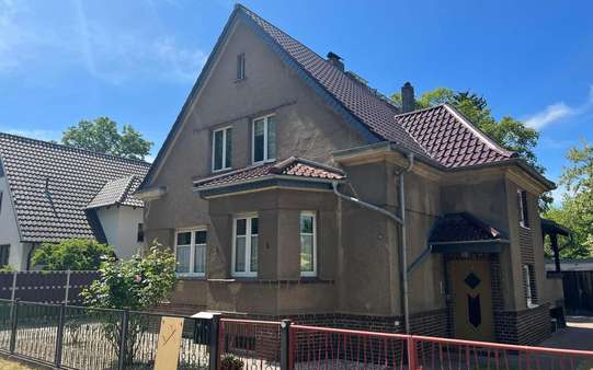 Ansicht Nordost - Einfamilienhaus in 03048 Cottbus mit 125m² kaufen