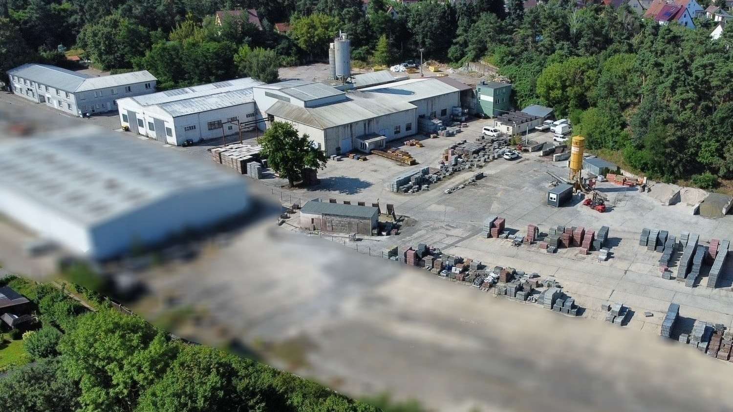 Bürogebäude, Lager- und Produktionshallen - Produktion in 03172 Guben mit 4728m² kaufen