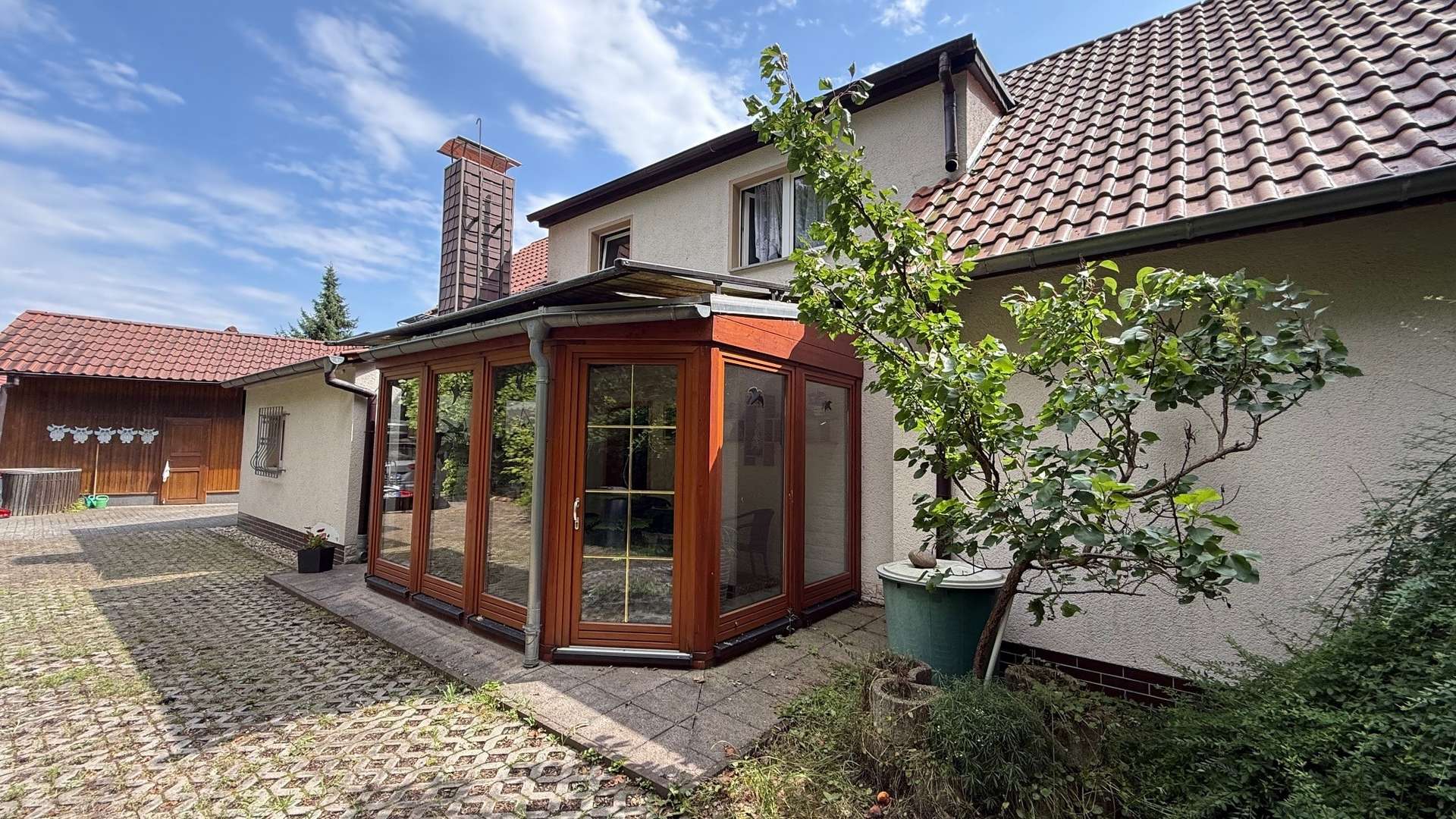 Blick von der Einfahrt - Einfamilienhaus in 03119 Welzow mit 151m² kaufen