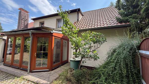 Nordseite Wintergarten - Einfamilienhaus in 03119 Welzow mit 151m² kaufen