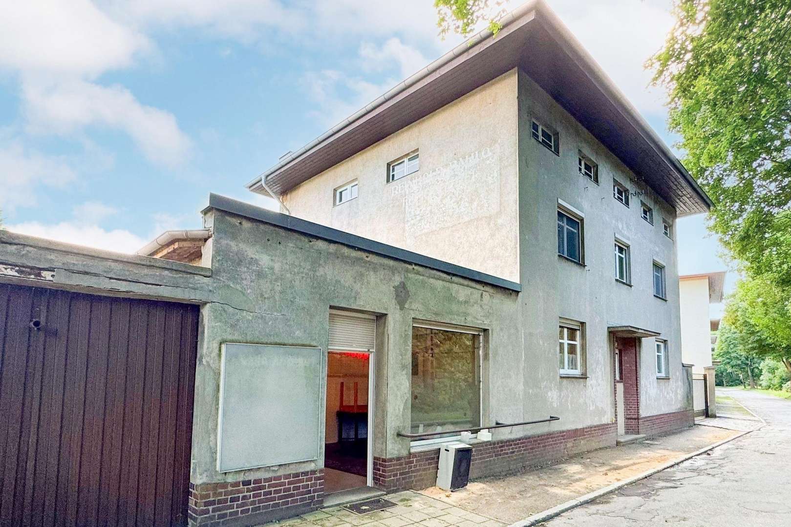 Straßenseite - Zweifamilienhaus in 03149 Forst mit 178m² kaufen