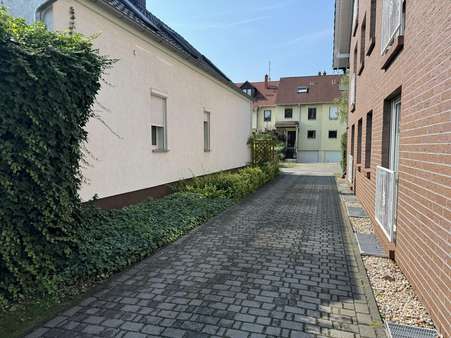 Hofzufahrt - Maisonette-Wohnung in 03050 Cottbus mit 116m² kaufen