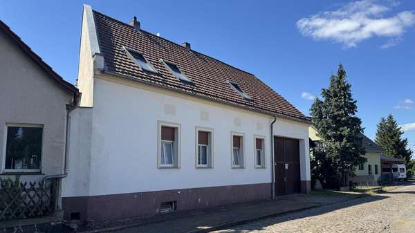 Ansicht Ost - Bauernhaus in 03046 Cottbus mit 170m² kaufen