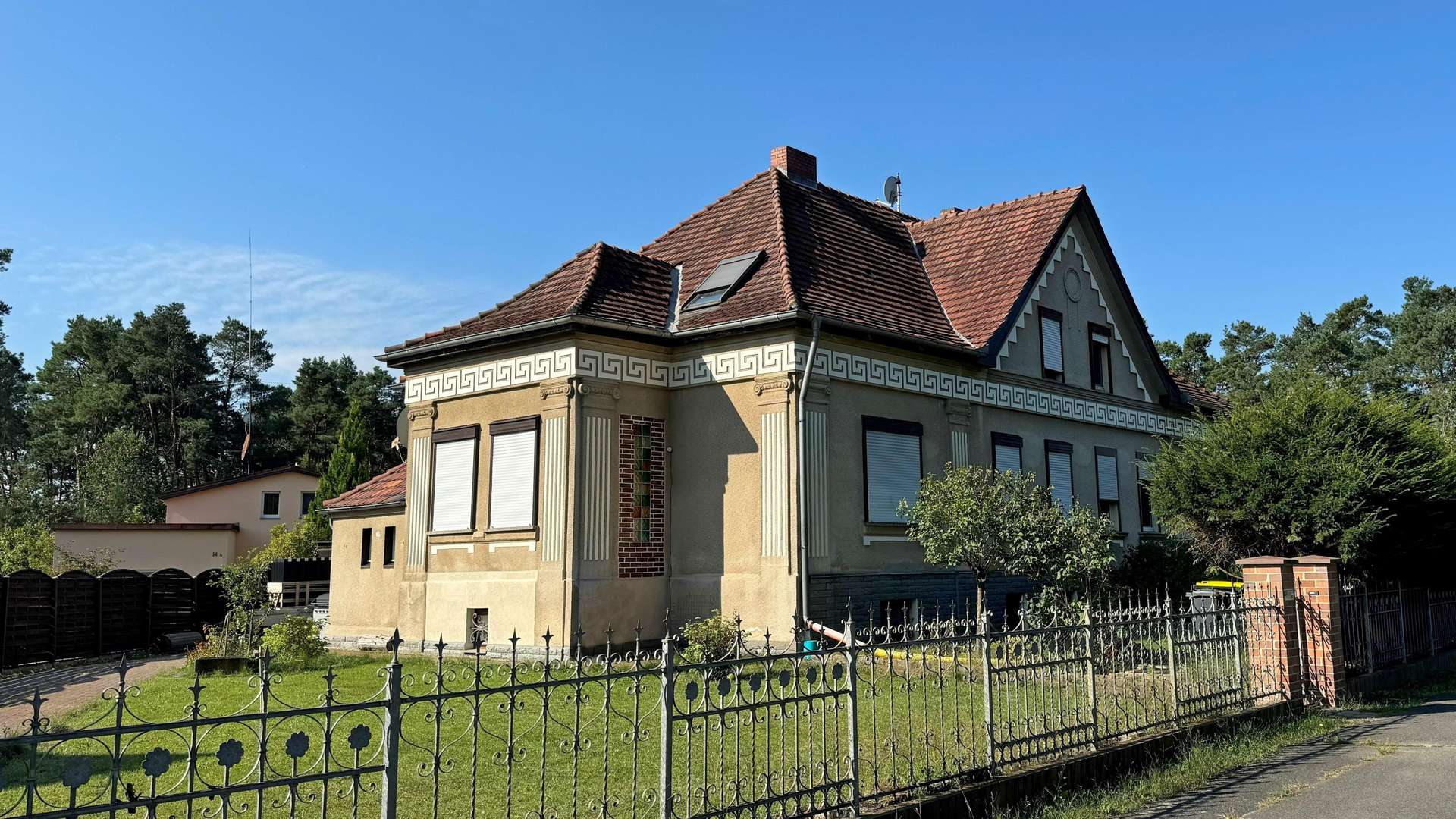 Straßenansicht, seitlich - Einfamilienhaus in 03149 Forst mit 135m² kaufen