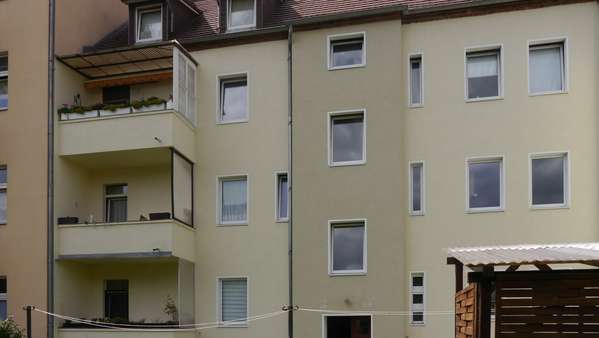 Hofseite 3 von 7 WE mit Balkon - Mehrfamilienhaus in 03149 Forst mit 425m² als Kapitalanlage kaufen