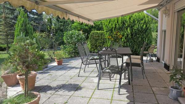 Terrasse und Markise - Einfamilienhaus in 02979 Elsterheide mit 120m² kaufen